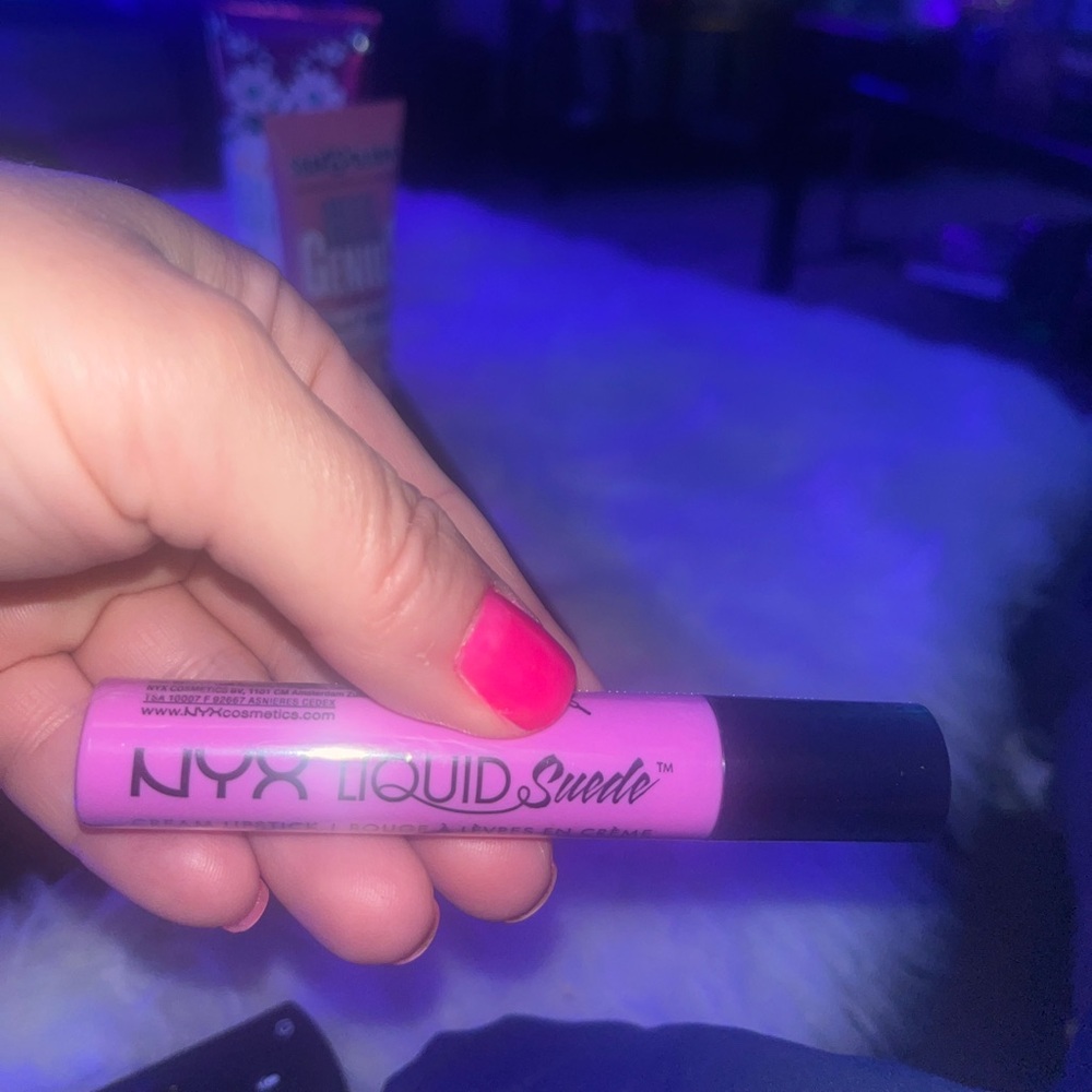 NYX Liquid suede lip, Respect the Pink